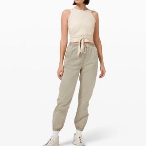 Lululemon Evergreen track pant size 8 and lulu bag